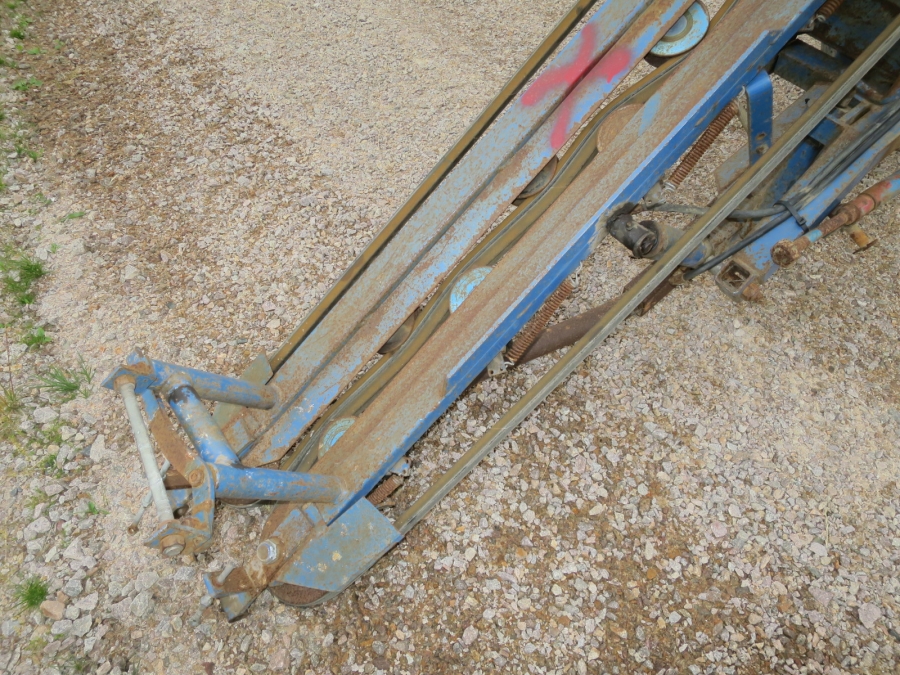 5036 Asa-Lift carrot harvester mounted