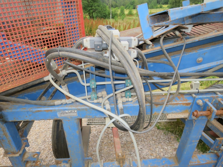5036 Asa-Lift carrot harvester mounted