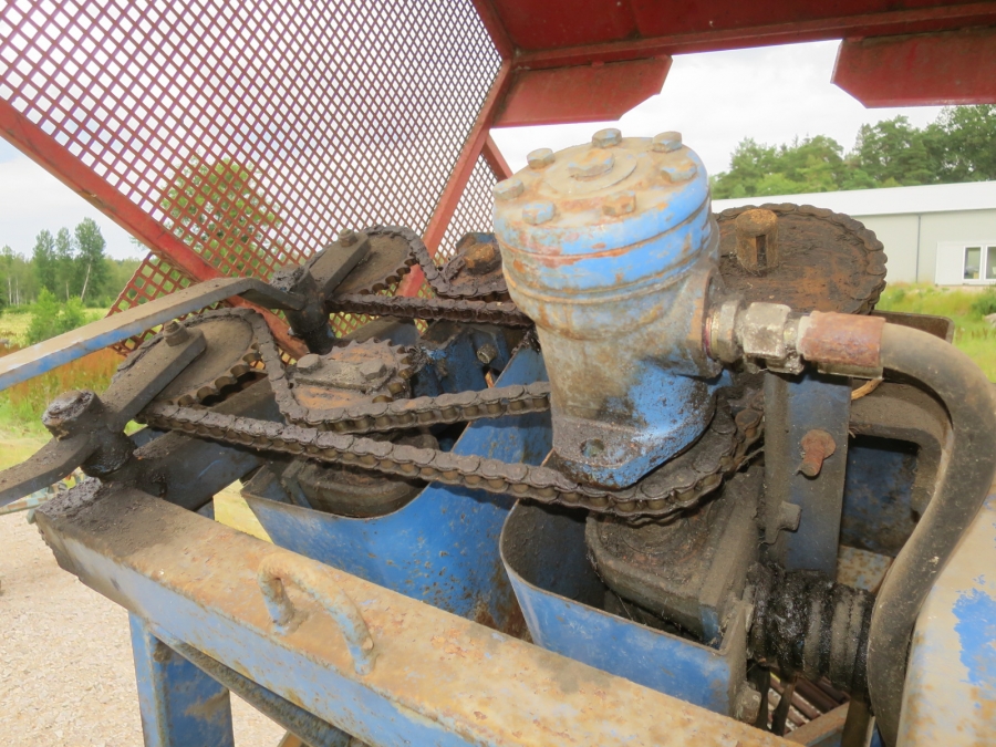 5036 Asa-Lift carrot harvester mounted