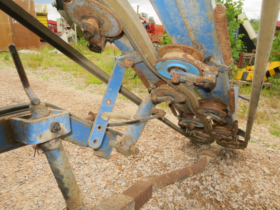5036 Asa-Lift carrot harvester mounted