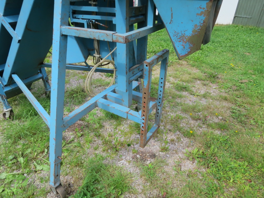 5074 EMVE automatic weigher