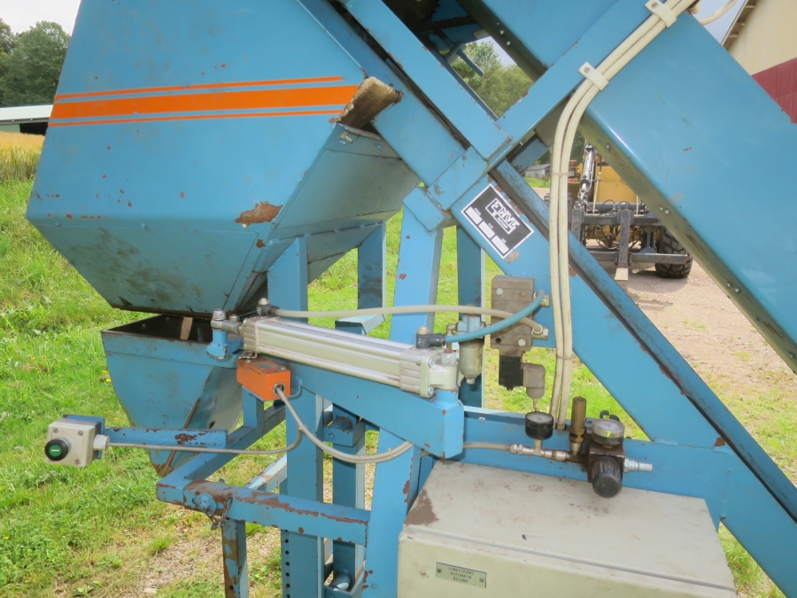 5074 EMVE automatic weigher