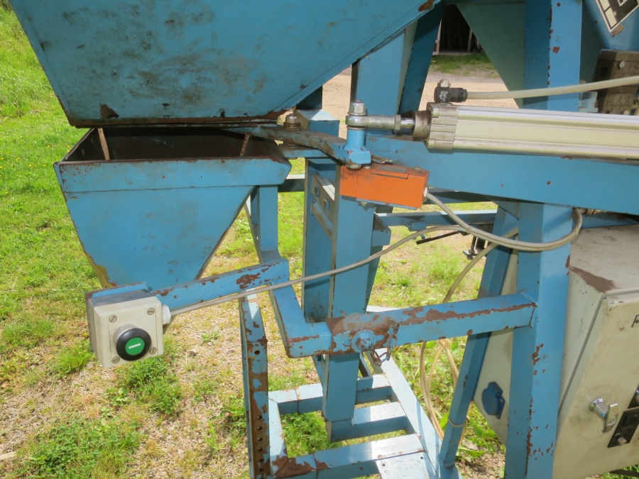 5074 EMVE automatic weigher