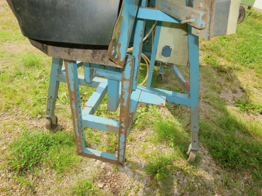 5074 EMVE automatic weigher