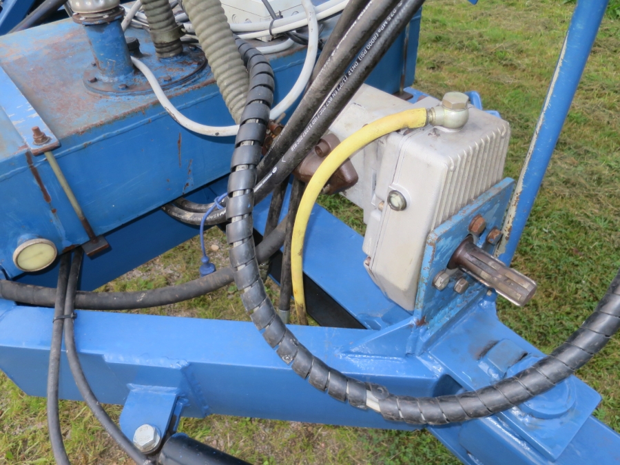 5076 Asa-lift carrot harvester with auto box filling