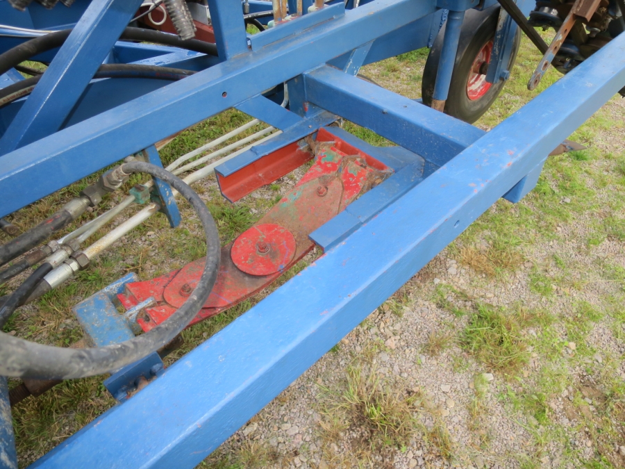 5076 Asa-lift carrot harvester with auto box filling