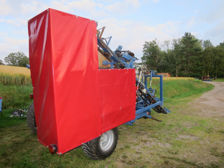 5076 Asa-lift carrot harvester with auto box filling