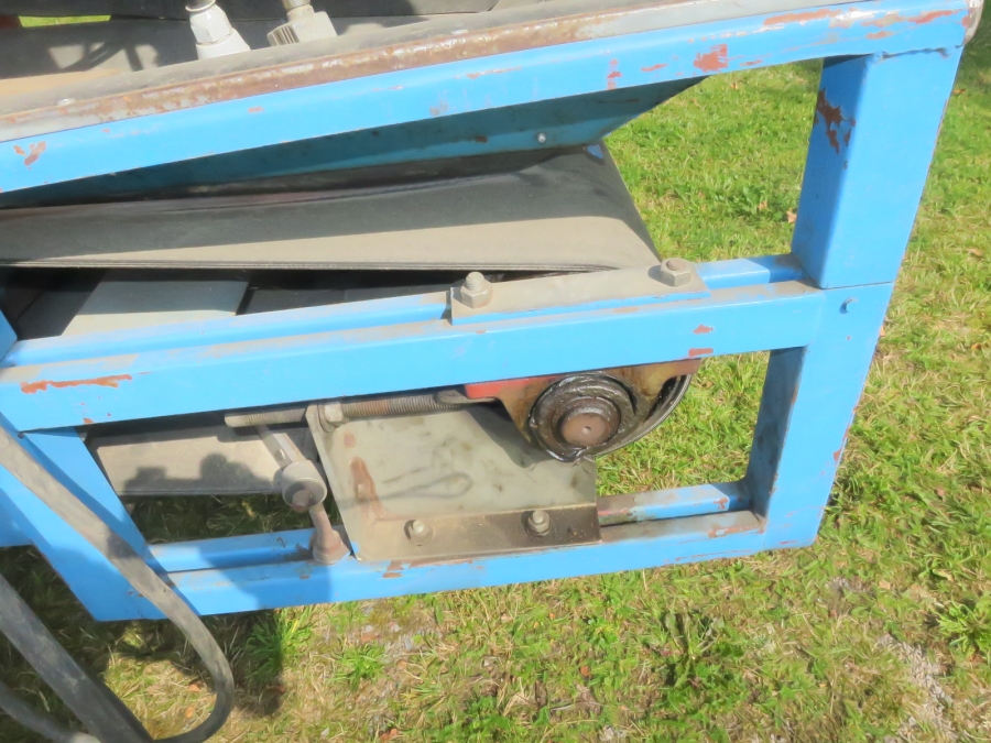 5084 EMVE instore conveyor belts