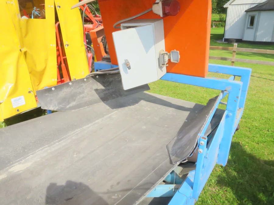 5084 EMVE instore conveyor belts