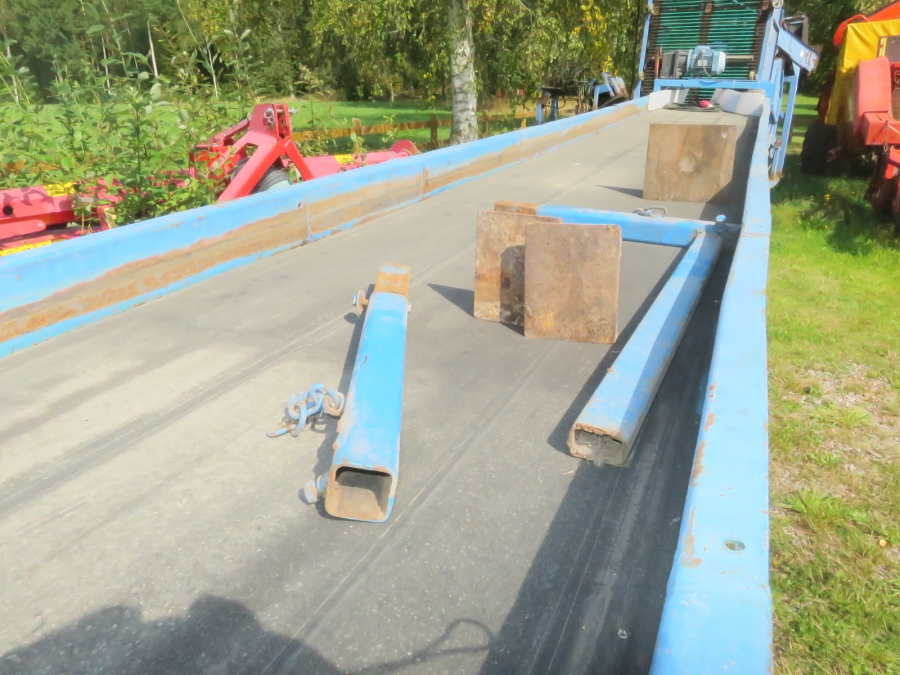 5084 EMVE instore conveyor belts