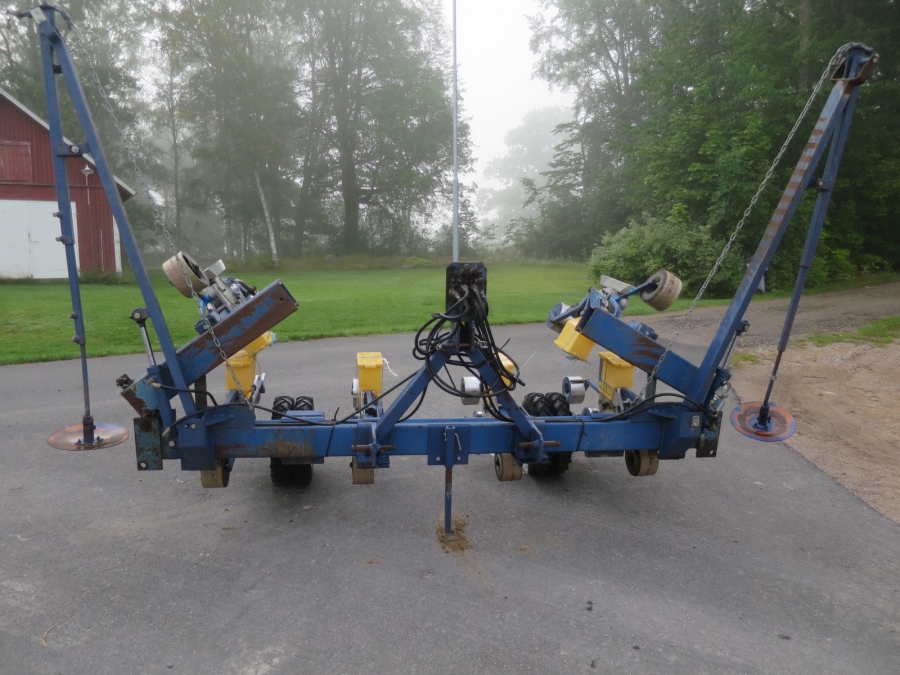 5101 Nibex 500 Seeder 6 rows. 