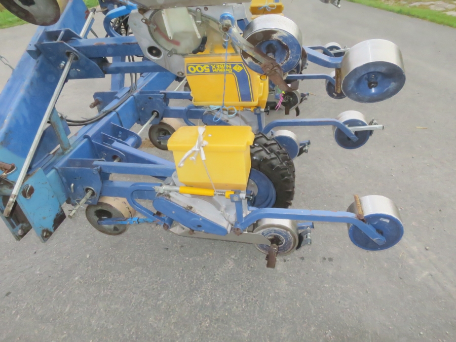 5101 Nibex 500 Seeder 6 rows. 