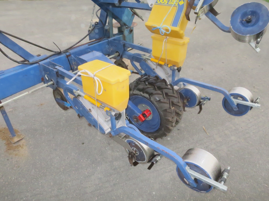 5101 Nibex 500 Seeder 6 rows. 