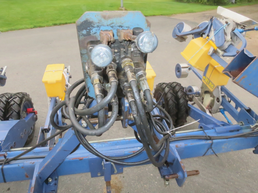 5101 Nibex 500 Seeder 6 rows. 