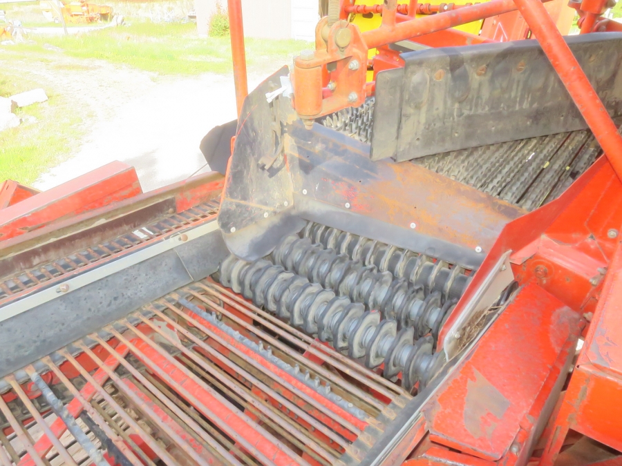 5107 Grimme potato harvester