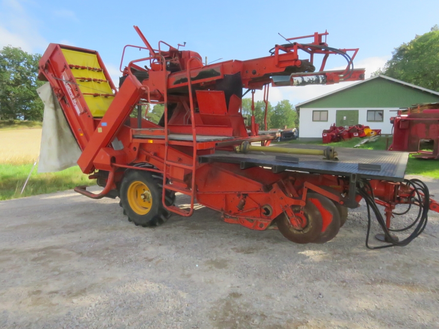 5107 Grimme potato harvester