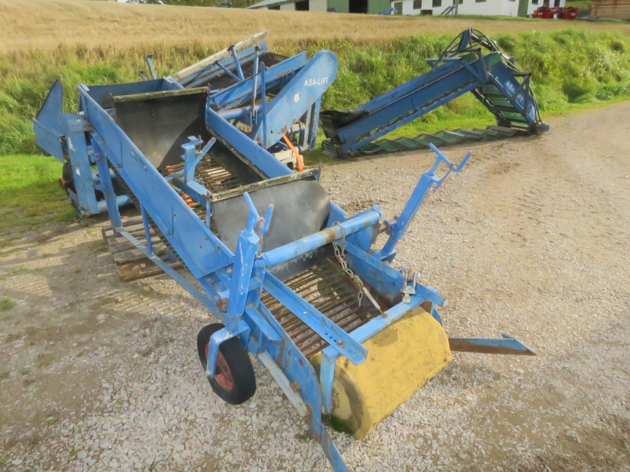 5138 Asa-Lift onion loader with elevator
