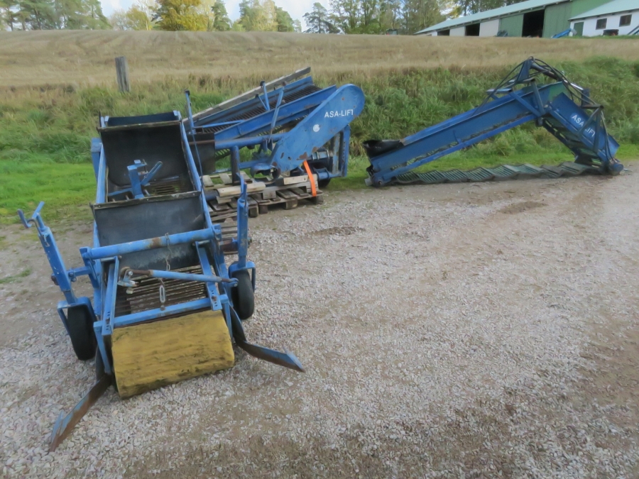 5138 Asa-Lift onion loader with elevator