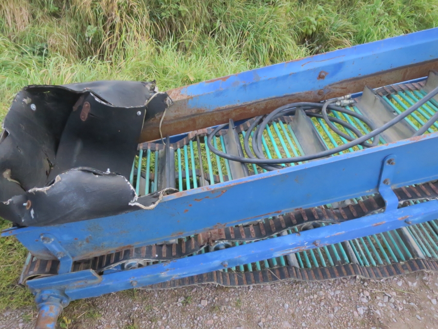 5138 Asa-Lift onion loader with elevator