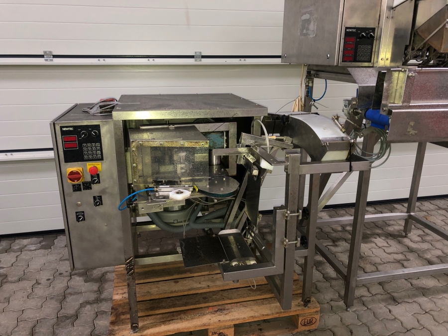 5155 Newtec 2000 / G45 weigher and bagger