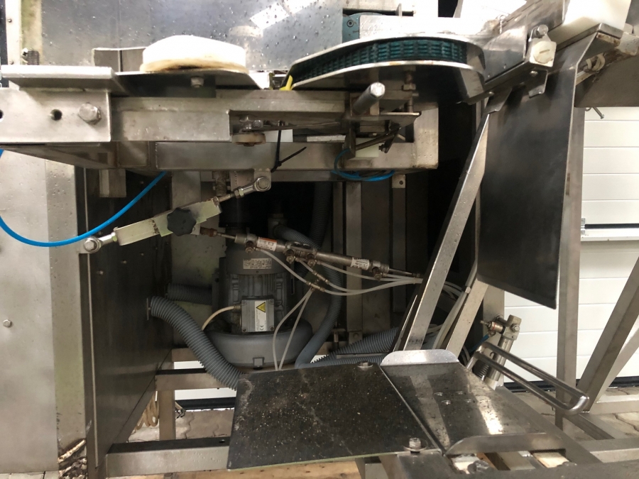 5155 Newtec 2000 / G45 weigher and bagger