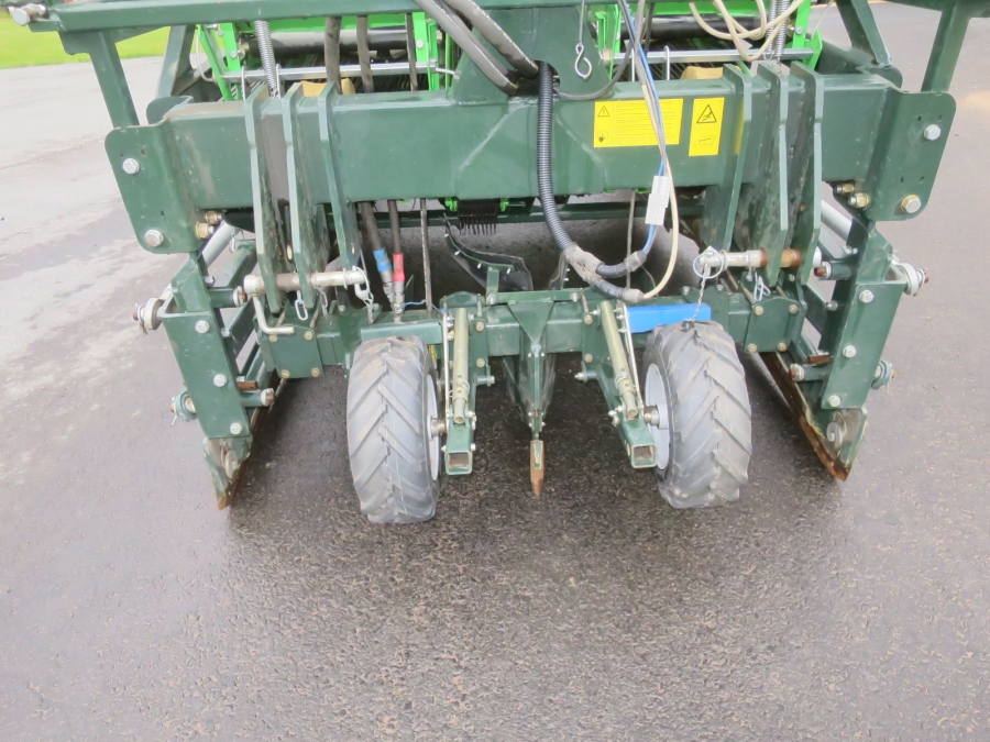 5157 Miedema Structural belt planter for bed