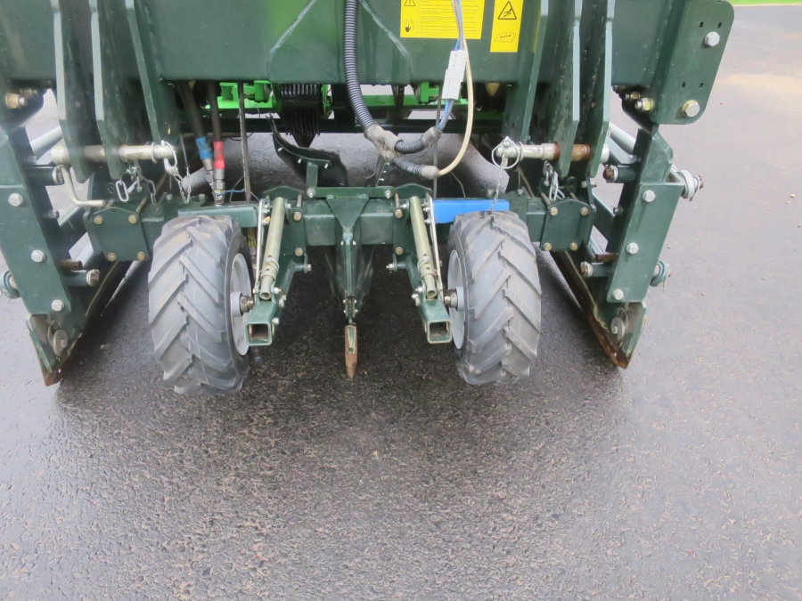 5157 Miedema Structural belt planter for bed