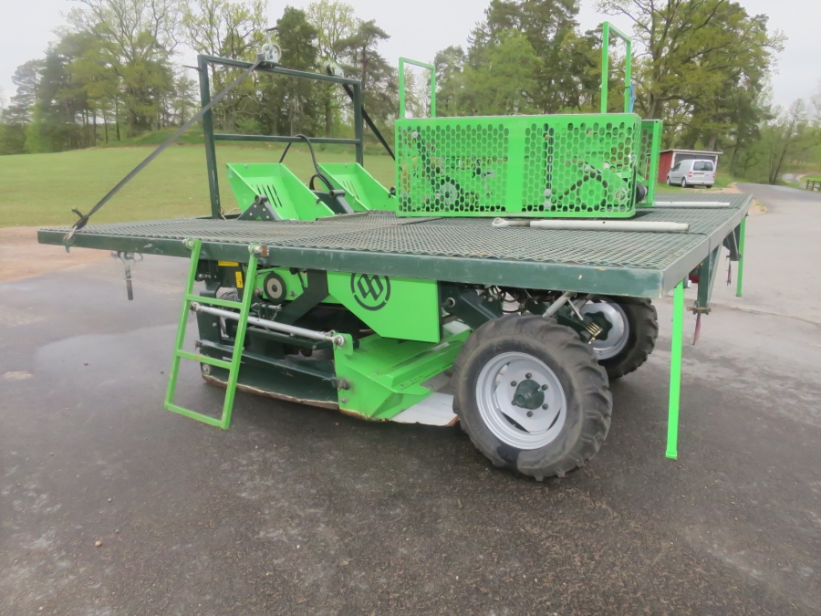 5157 Miedema Structural belt planter for bed