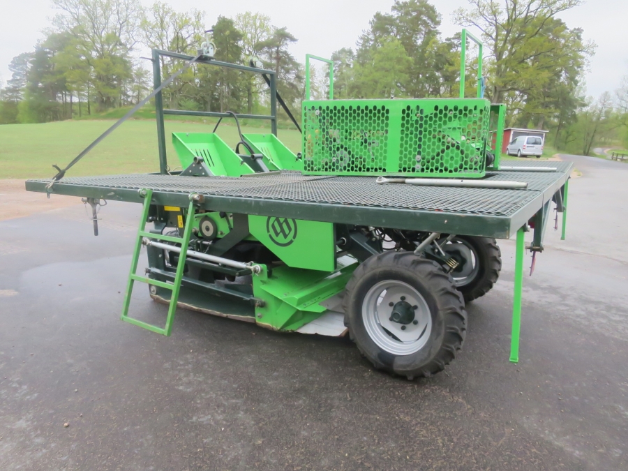 5157 Miedema Structural belt planter for bed