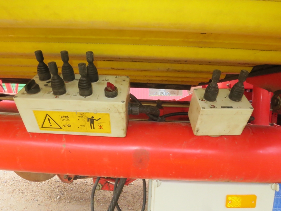 5161 Grimme SE75-20 potato harvester