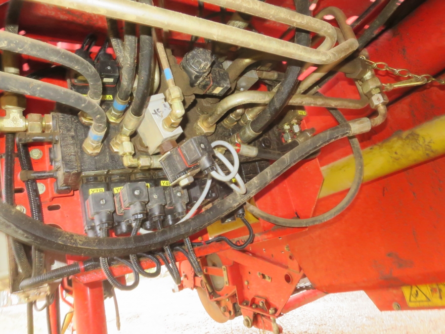 5161 Grimme SE75-20 potato harvester