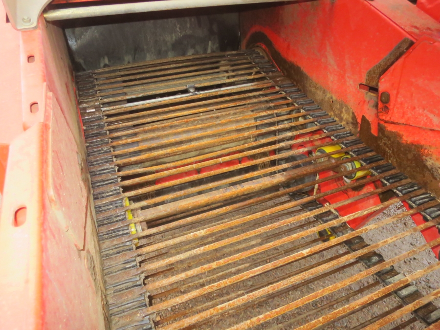 5161 Grimme SE75-20 potato harvester
