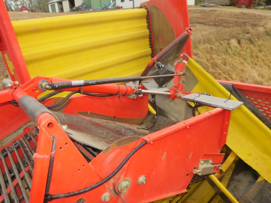 5161 Grimme SE75-20 potato harvester