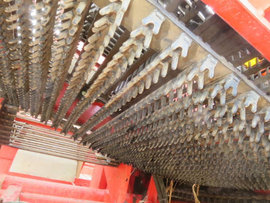 5161 Grimme SE75-20 potato harvester