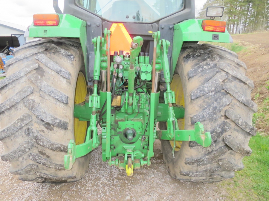 5165 John Deere 6810 tractor