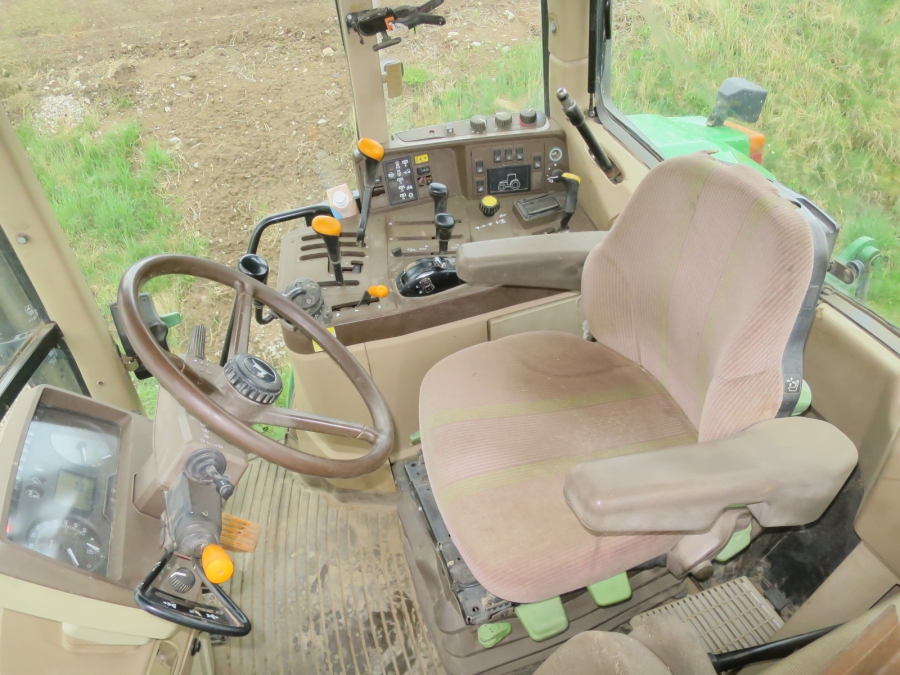 5165 John Deere 6810 tractor