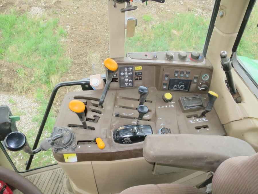 5165 John Deere 6810 tractor