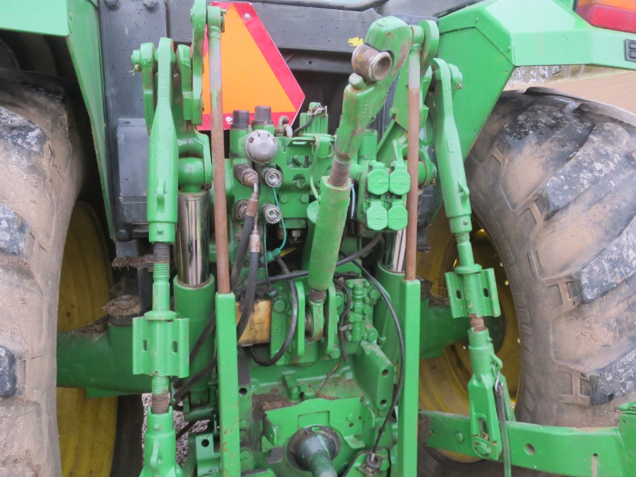 5165 John Deere 6810 tractor
