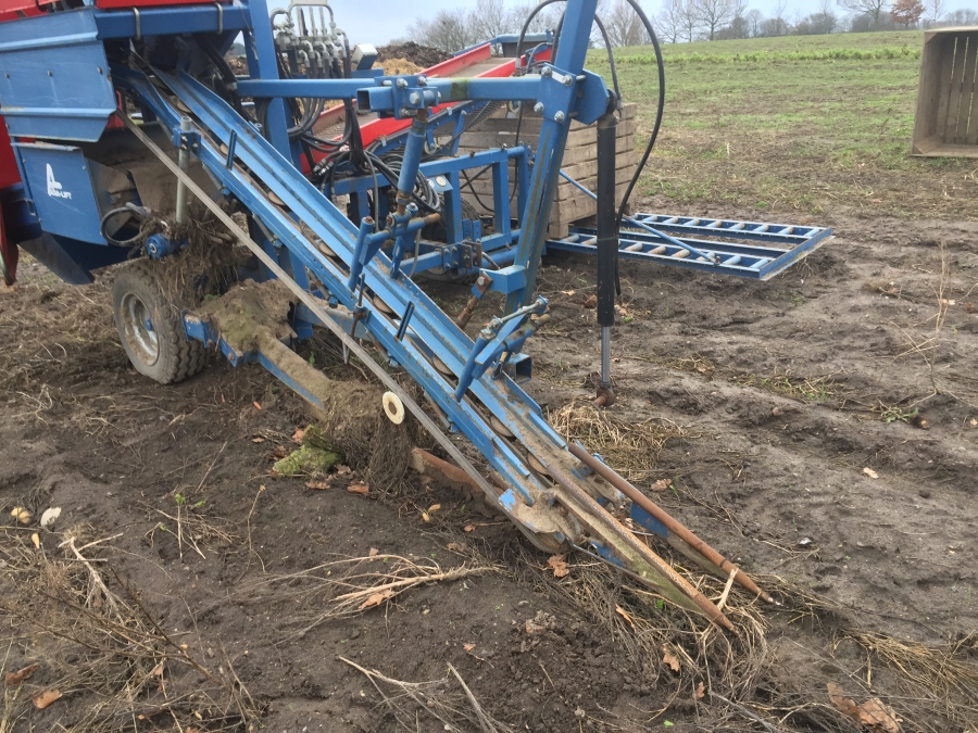 5197 Asa-Lift Combi 1000 carrot harvester