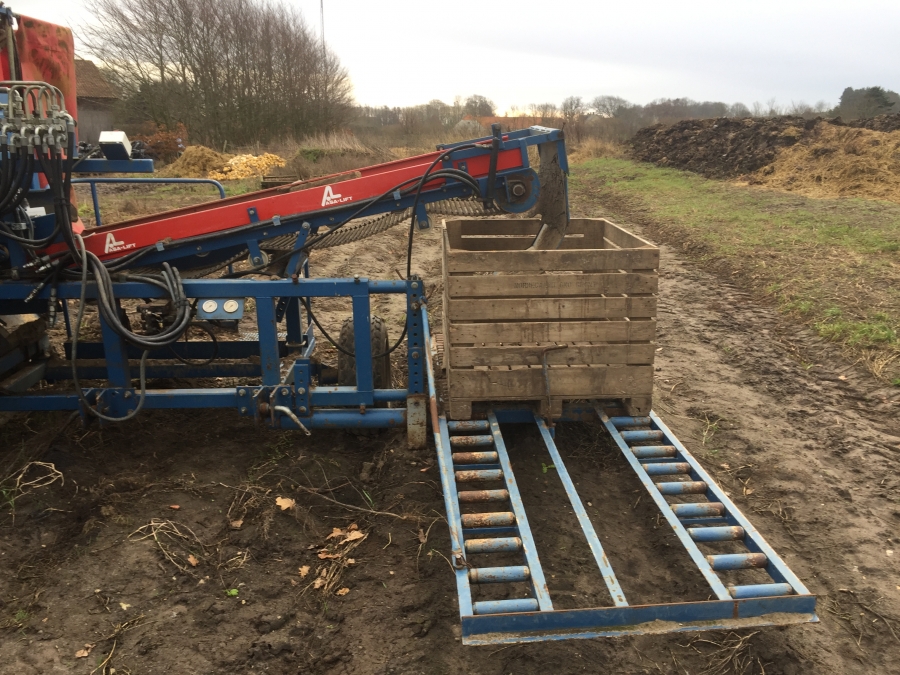 5197 Asa-Lift Combi 1000 carrot harvester