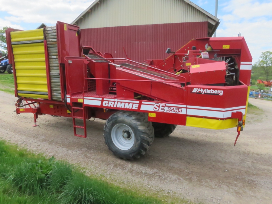 5204 Grimme SE85-55 potato harvester