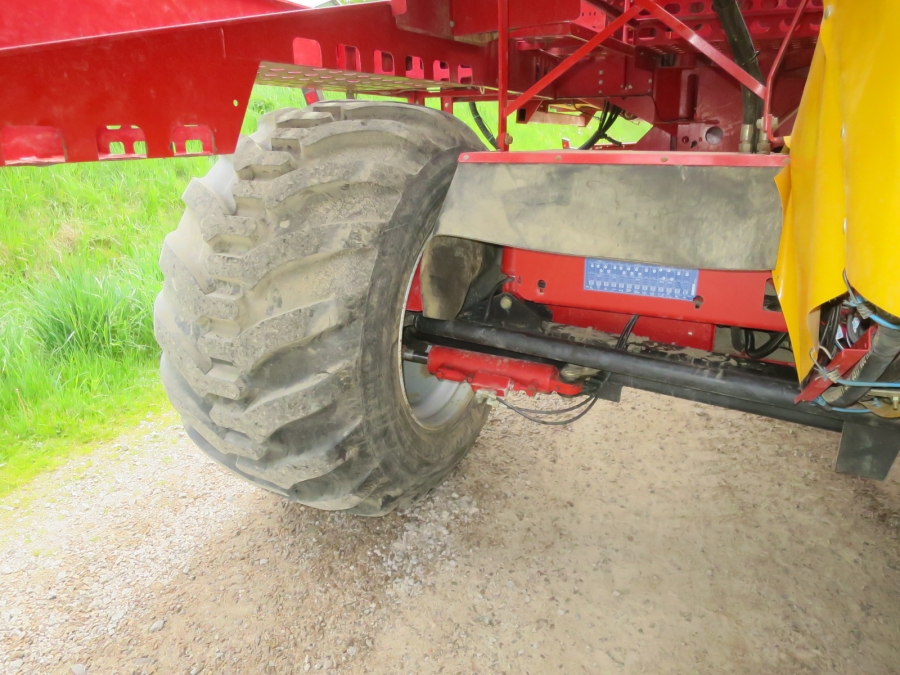 5204 Grimme SE85-55 potato harvester