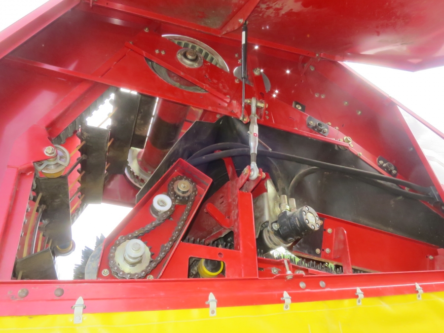 5204 Grimme SE85-55 potato harvester