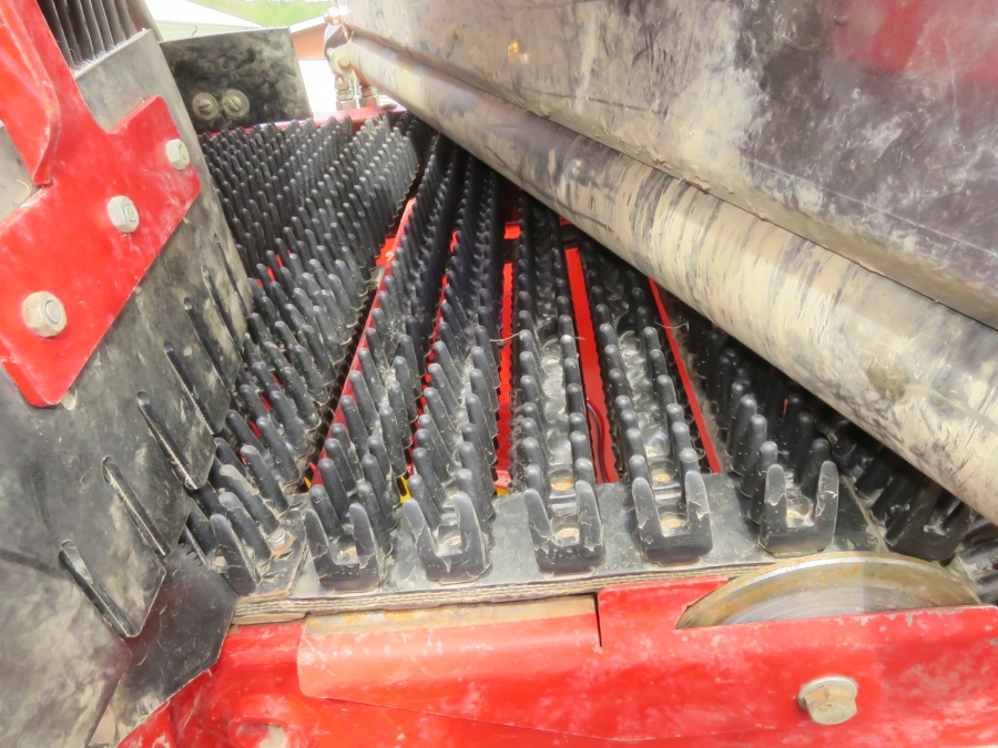 5204 Grimme SE85-55 potato harvester