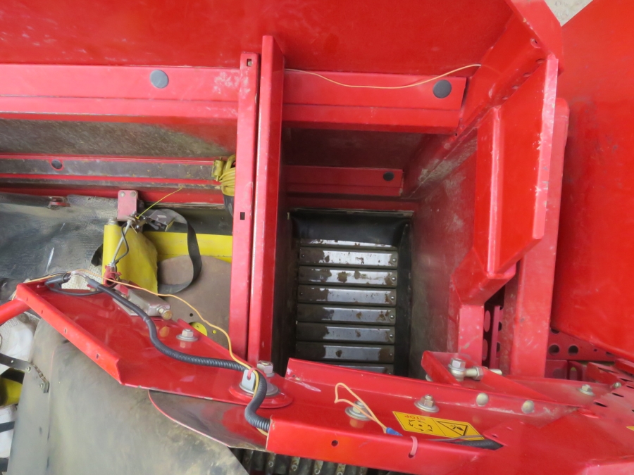 5204 Grimme SE85-55 potato harvester