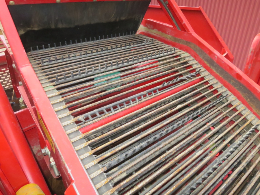 5204 Grimme SE85-55 potato harvester