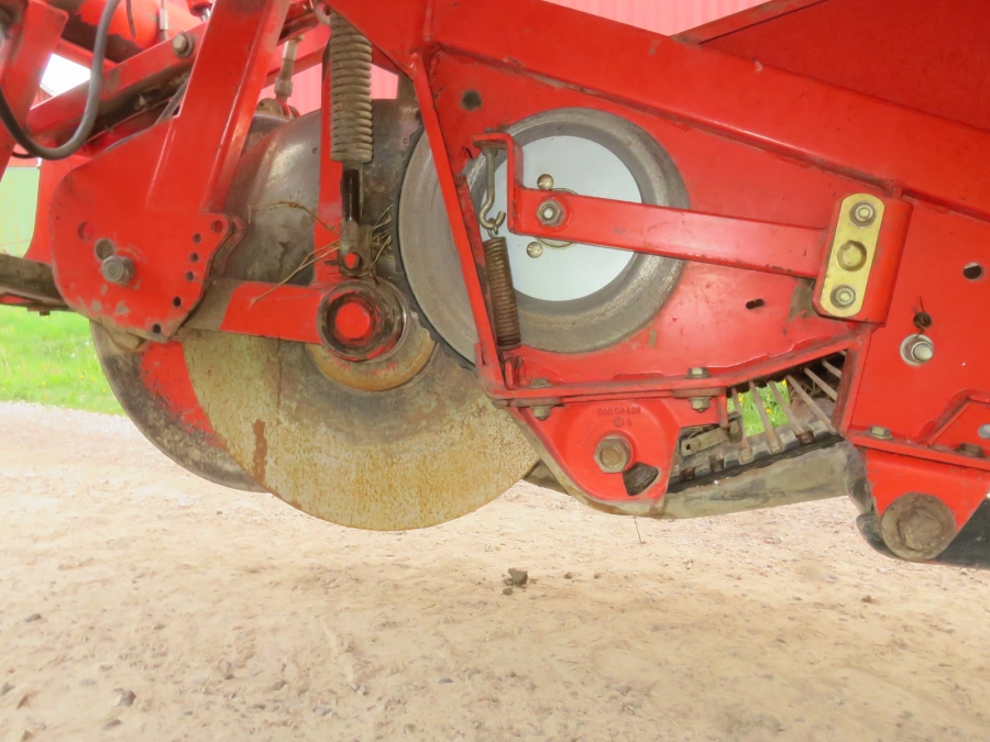 5208 Grimme SE75-30 potato harvester