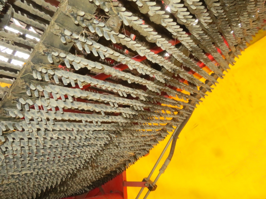 5208 Grimme SE75-30 potato harvester