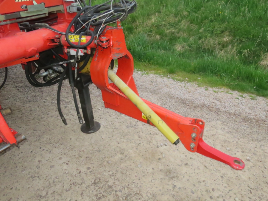 5208 Grimme SE75-30 potato harvester