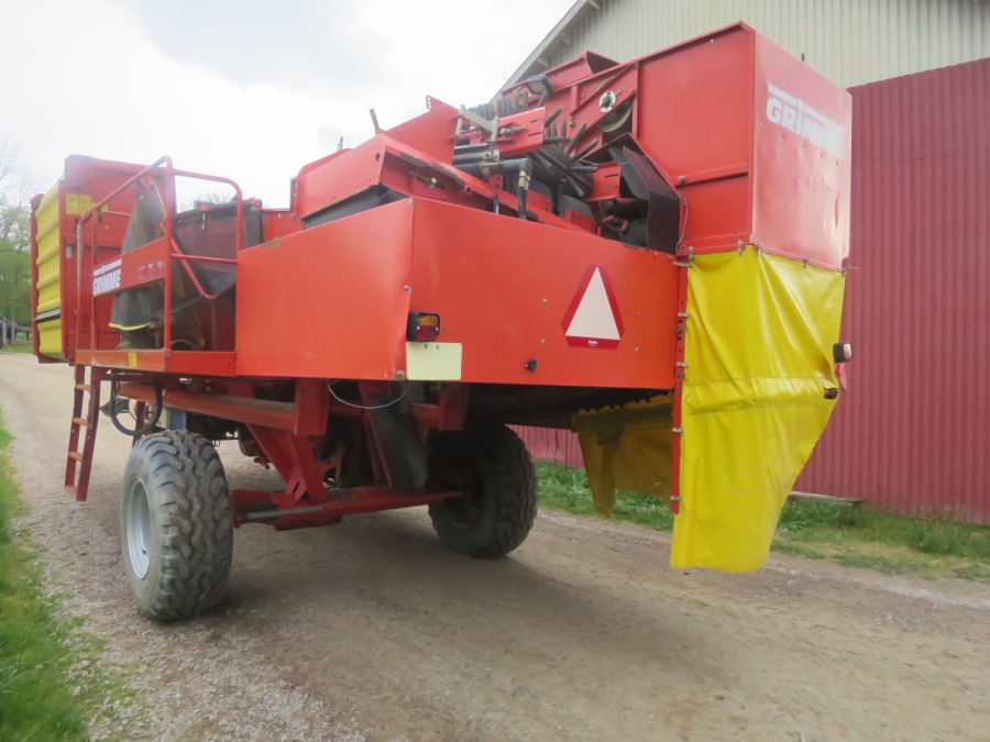 5209 Grimme SE 75-30 potato harvester